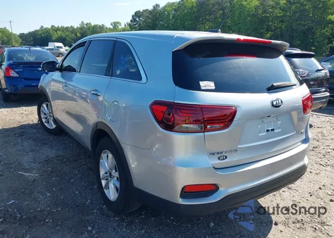 2019 Kia Sorento 2.4L Lx z USA, uszkodzony, nr VIN 5XYPG4A34KG574303